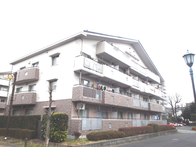 コーポレート小金井梶野通り5号棟の外観