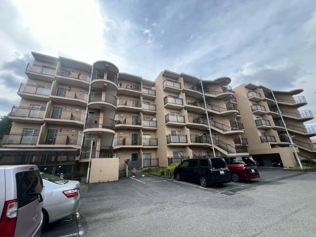 潮見が丘ハイツの外観