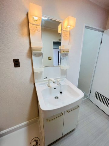 潮見が丘ハイツの洗面所