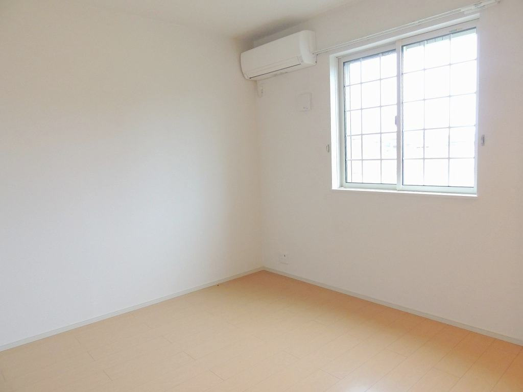 カーサ・ラフレシールＢの寝室|居室・リビング