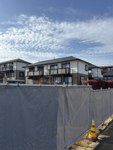 ☆軽量鉄骨造2階建てのテラスハウス☆