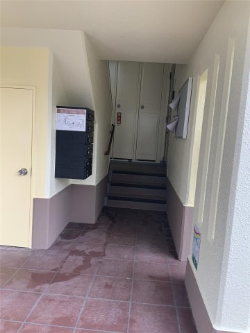 マンションエスティーのロビー