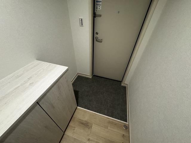 【玄関】Crescent台原 