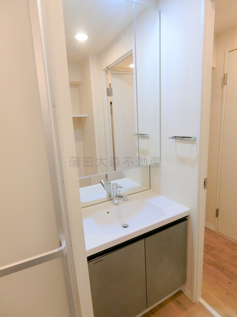 SUN Residenceサンレジデンスの洗面所|洗面脱衣所　独立洗面台