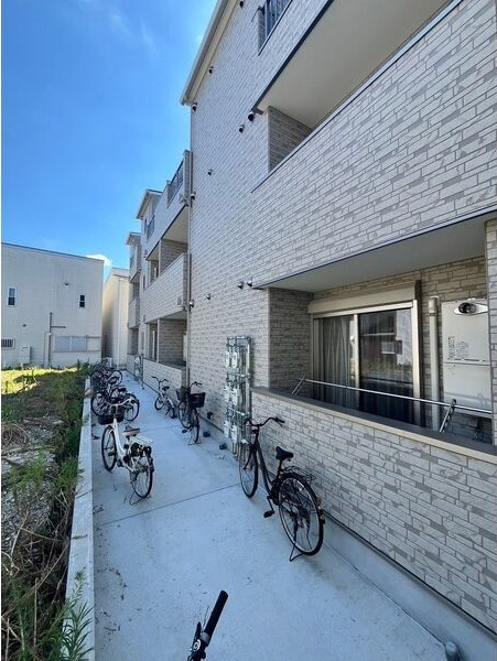 菅原1丁目ハイツの玄関