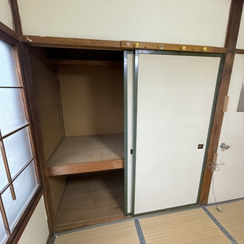 斉藤アパートの収納|便利な収納スペースです