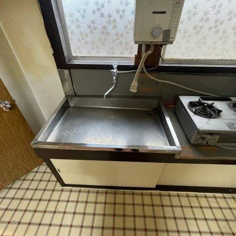斉藤アパートの洗面所|広い洗面スペース