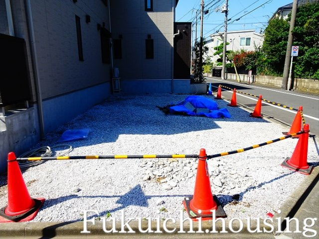 パストラーレの駐車場