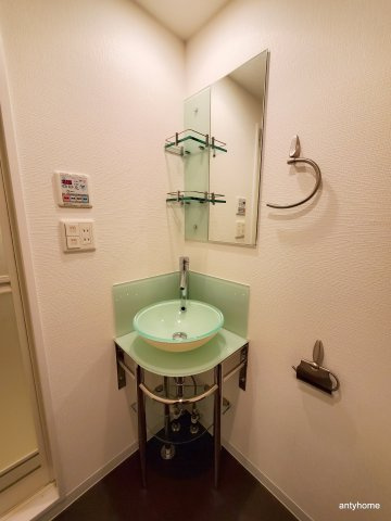 SERENiTE本町エコートの洗面所