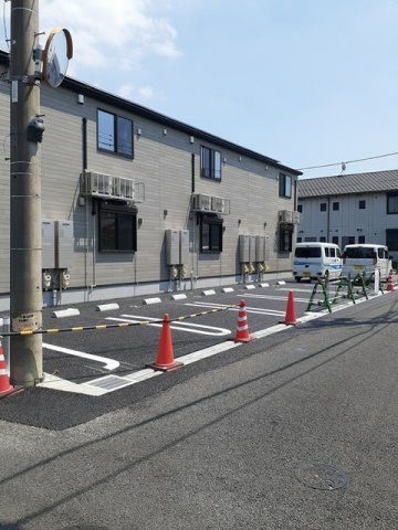 レジデンスｎｏａの駐車場|駐車場があるので、車を買う予定の方も安心です