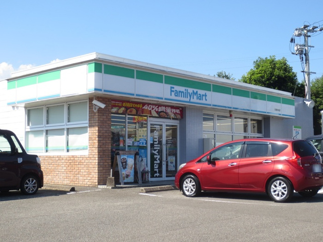 【周辺】 | グランモア鈴南 | ファミリーマート川南中央店