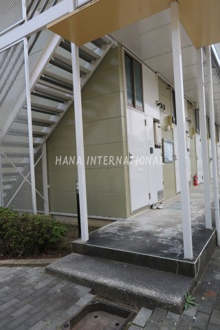 レオパレススプリングＢのエントランス