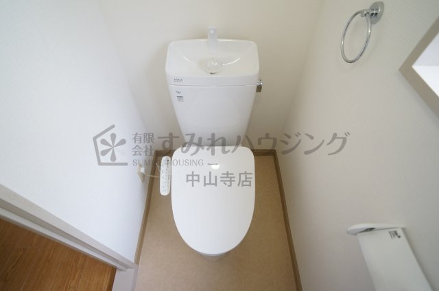 千種4丁目戸建てのトイレ