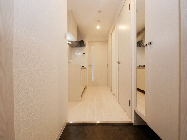 セオリー夕陽丘DOORの玄関