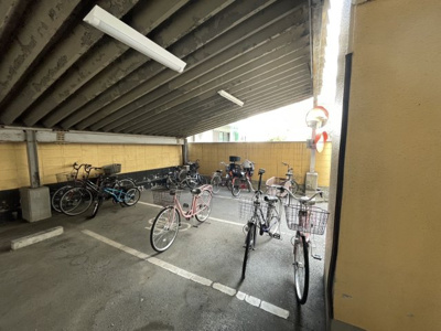 【その他共用部分】 | ファースト菅原 | 駐輪場