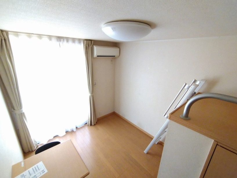 レオパレス英の居間・リビング|他のお部屋の参考写真となります。