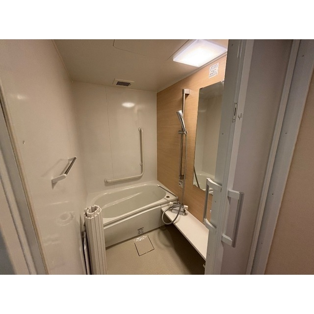 リブレス新河岸Ⅴ　旧新河岸元寮の浴室