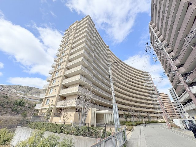 リーデンススクエア宝塚リバージュ