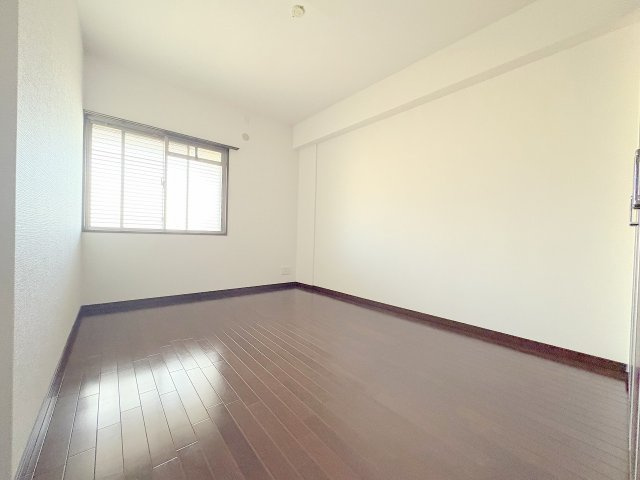 リーデンススクエア宝塚リバージュの居間・リビング|リビングです