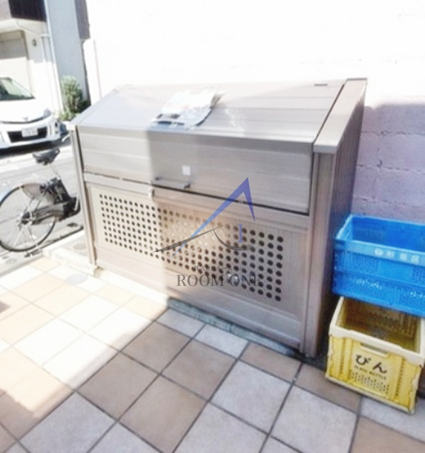 クレセント荻窪のその他共用部分|敷地内ごみ置き場です。