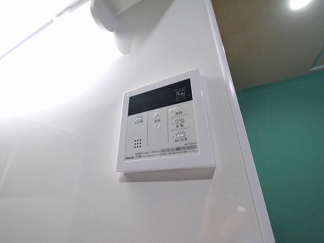 サルベージヤードの設備|給湯リモコン
