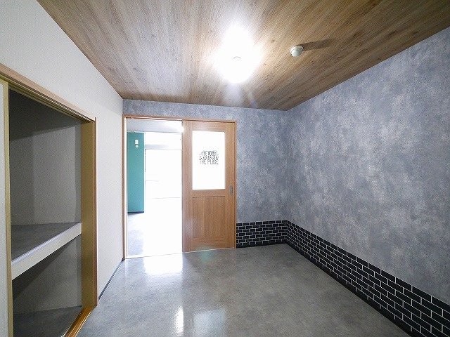 サルベージヤードの居間・リビング|居間です