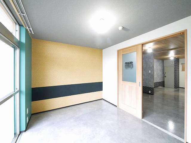 サルベージヤードの寝室|使い勝手のいい寝室です