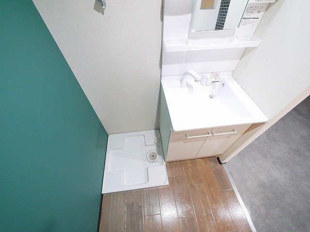 サルベージヤードの洗面所|使いやすい洗面所です