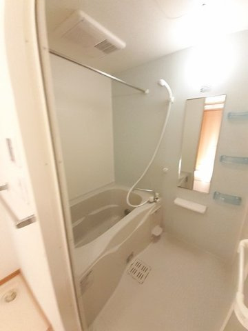 メゾン・ド・ジュネスの浴室