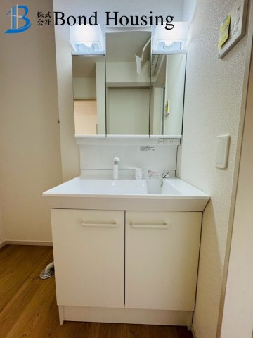 駐車2台　JR西舞子駅徒歩17分　西舞子９丁目 2号棟　新築戸建の独立洗面台