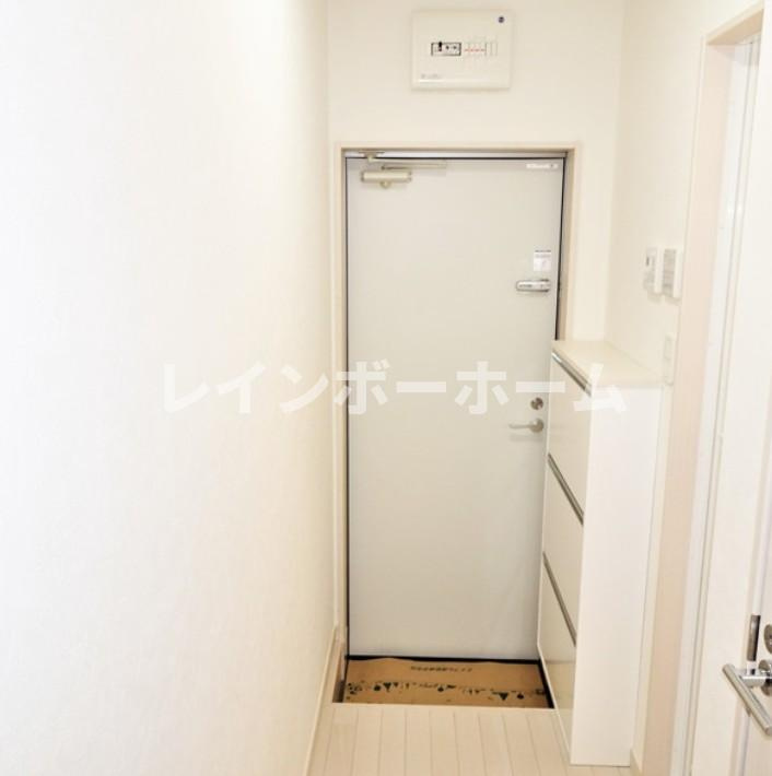 マーレ八広の玄関