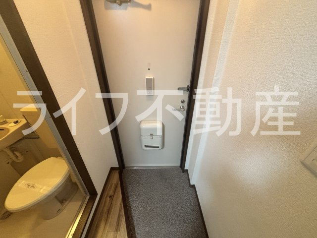 トマトハイツ菱屋西の玄関|ゆったりとした玄関です