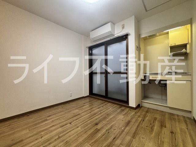 トマトハイツ菱屋西の内装|内装は落ち着いています