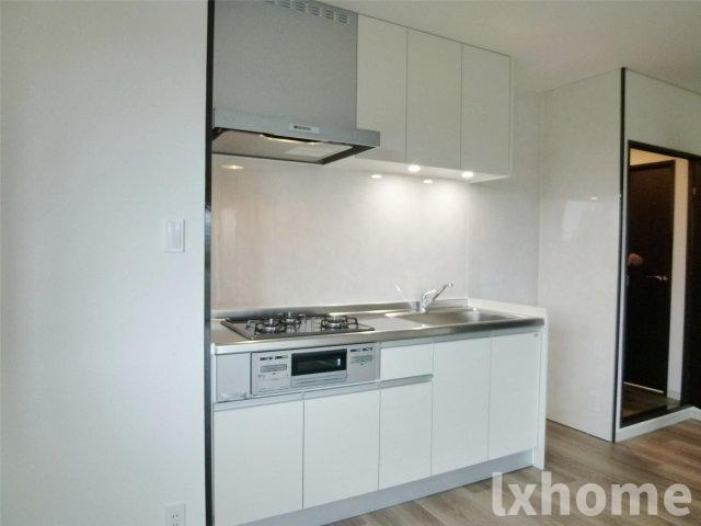 メゾン摂津のキッチン|コンパクトなキッチンで掃除もラクラク