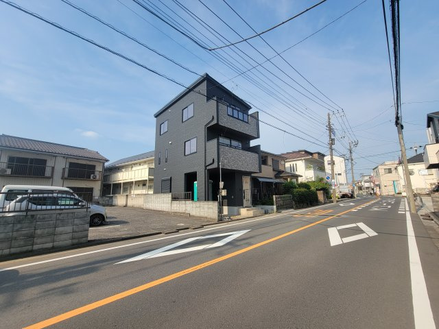 【前面道路含む現地写真】 | 川口市元郷４丁目　新築戸建