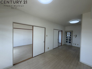 マイレジデンス昆陽里の居間