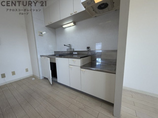 壁付けキッチンでスペースを有効活用できます！