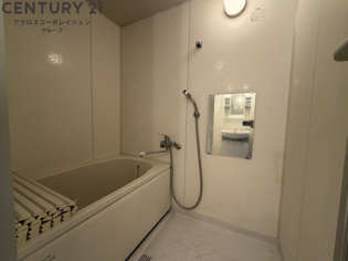 シンプルで機能的なお風呂です♪