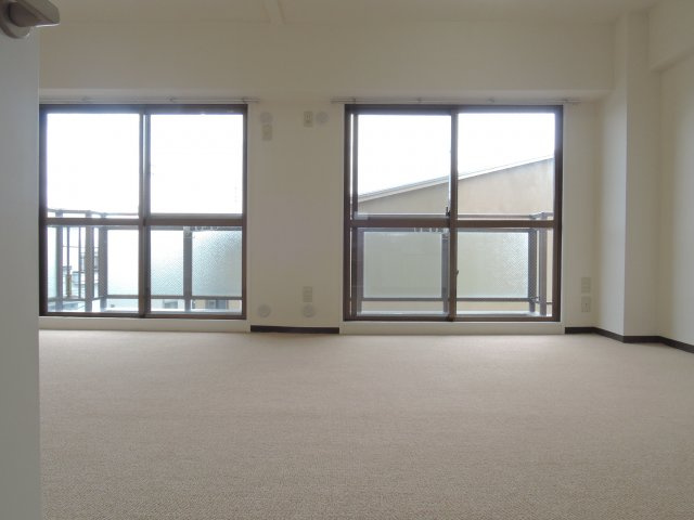 ブルーマーク高槻の内装