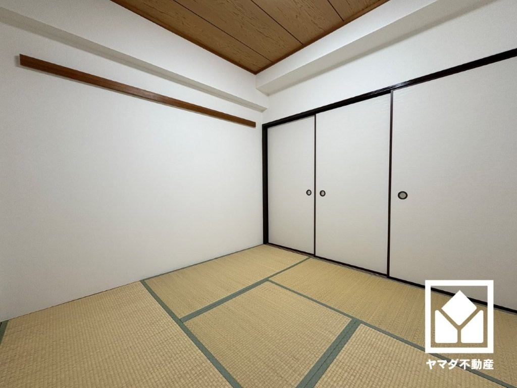 ファミール武庫川東の和室|約4.8帖の洋室です。お子様のお部屋などにも丁度良い広さです