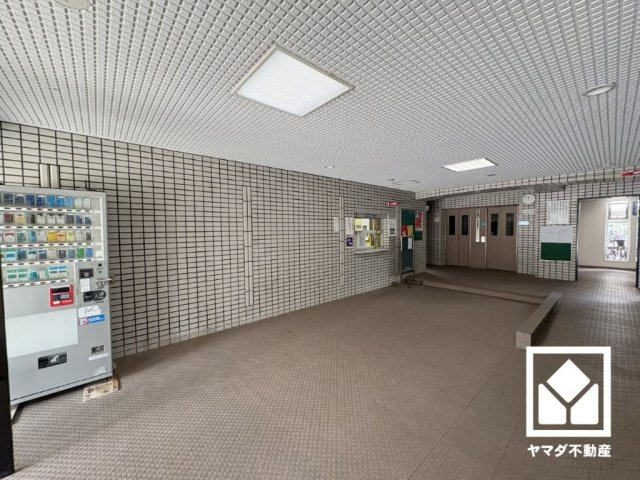 ファミール武庫川東のロビー|明るく開放的な洋室で、快適な生活を。