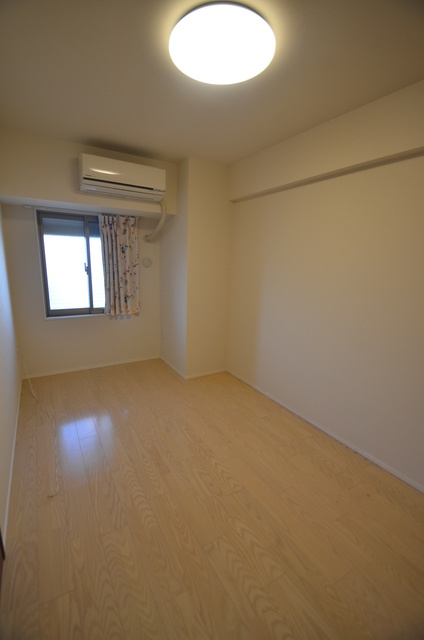 プレミスト神戸ハーバーレジデンスの居間・リビング