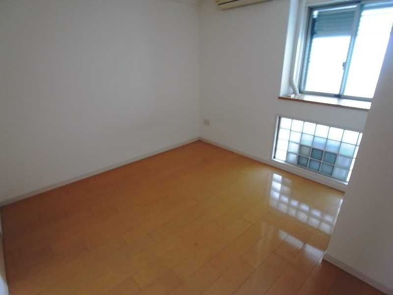 プレミスト神戸ハーバーレジデンスの居間・リビング