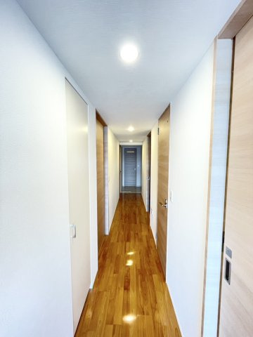 プレミスト神戸ハーバーレジデンスの玄関