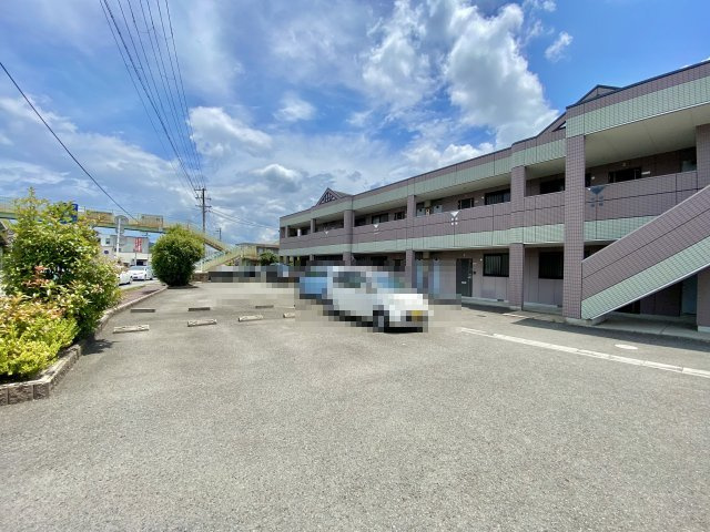 ポルトファミリアの駐車場