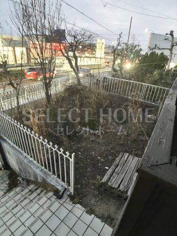 【庭】 | 上地4丁目戸建 | お庭で自由な時間を過ごせます