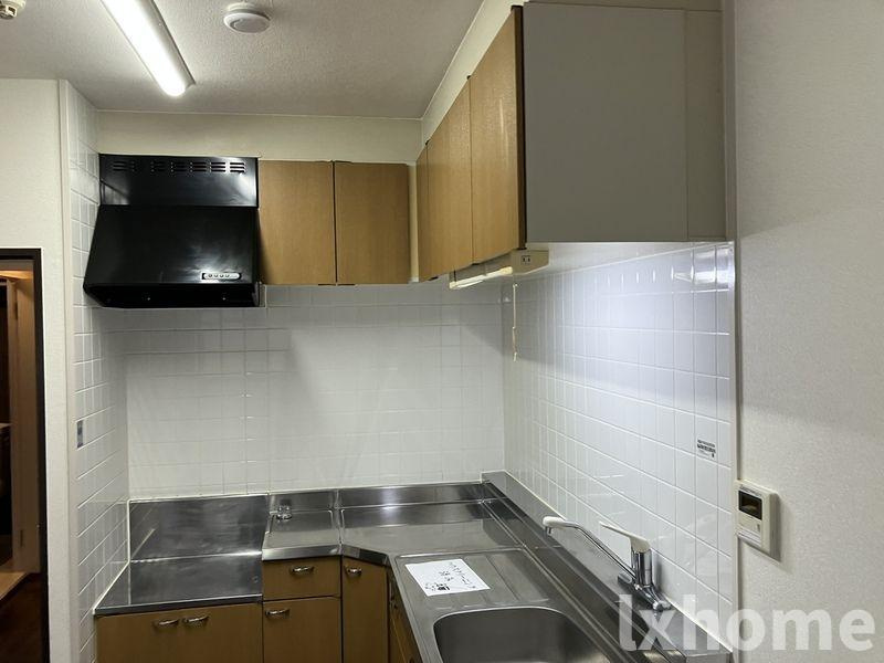 パセオ摂津Ⅰのキッチン|きれいなキッチンです