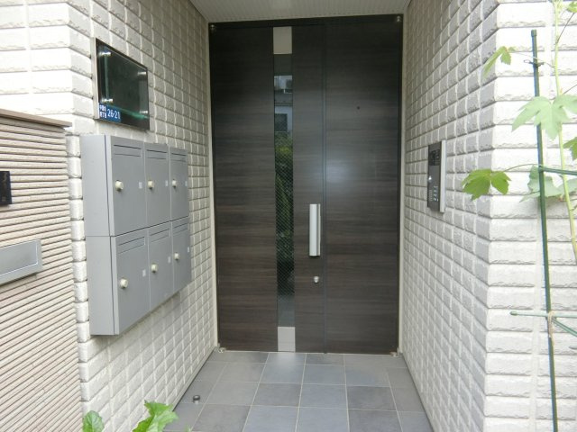 ウィステリア落合のエントランス