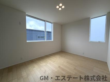 東諸県郡国富町大字木脇　中古住宅（未入居）（B号棟）の洋室