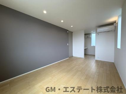 東諸県郡国富町大字木脇　中古住宅（未入居）（B号棟）の洋室